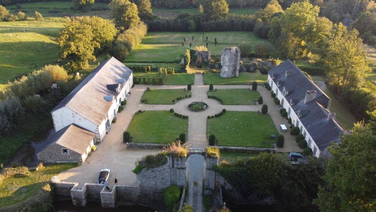 Chateau De La Chasse-Guerre Bed and Breakfast Hardanges Exteriör bild
